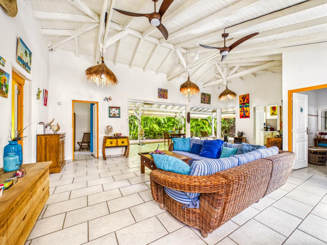 22.location villa avec piscine proche plage St François Guadeloupe